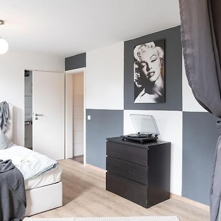 New York Apartment: Central Duisburg Retreat Exterior photo