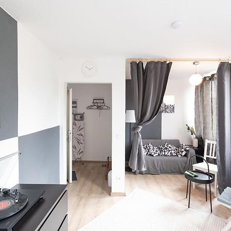 New York Apartment: Central Duisburg Retreat Exterior photo